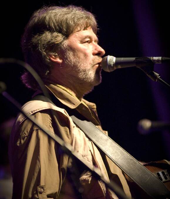 John Schumann, ex-lead singer-songwriter for the legendary Australian band Redgum will perform in Grenfell on March 10.