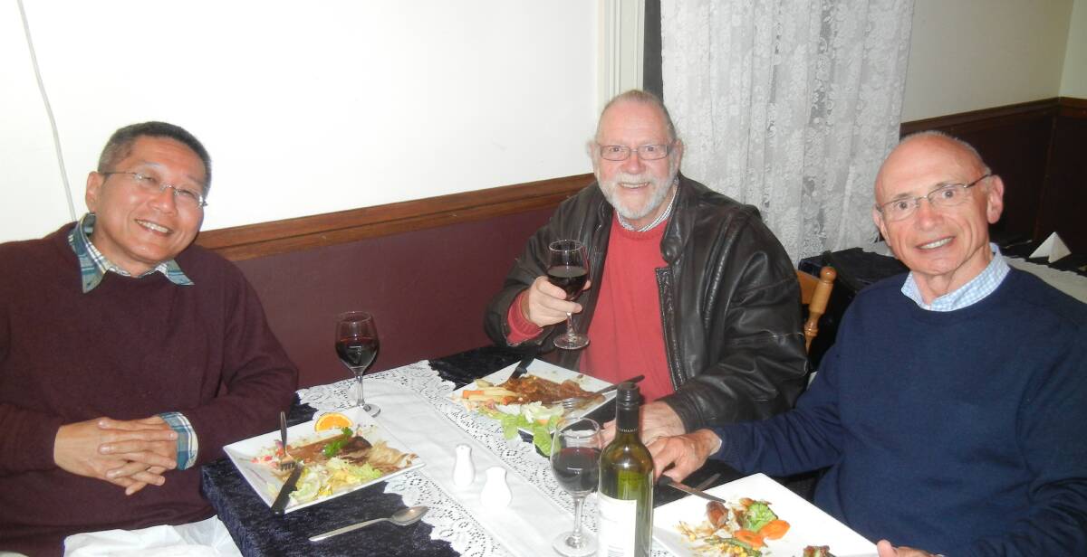 (L-R) Russell Heng, Warwick Crampton and David Coombe enjoying a night out on their "Food and Wine Trip" around the region.



