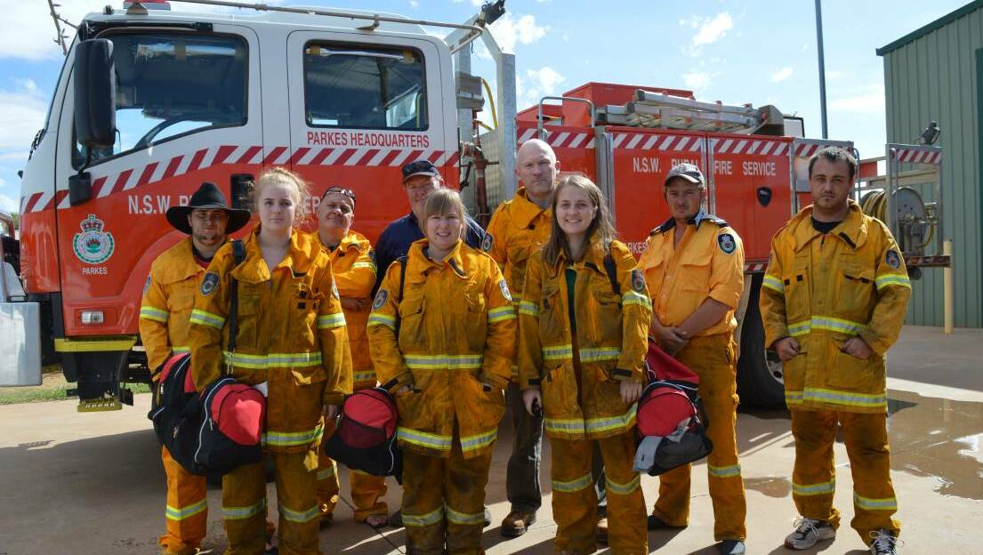 Weddin HQ Fire Fighter Dylan Wiegold (right) returned with his regional colleagues earlier this week after fighting fires in Tallawang.


