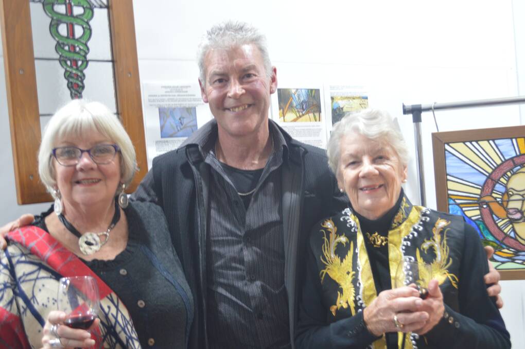 'Kangaroo Valley Artists' Larraine Hahlos, Lance Brown and Dawn Daly at the official exhibition opening. 