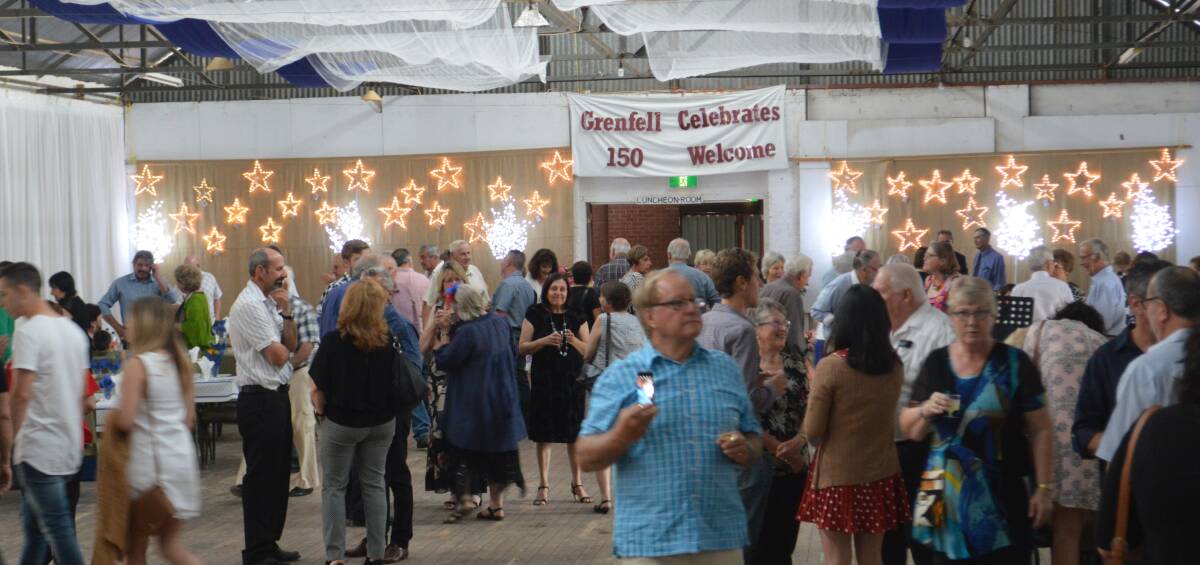 A massive crowd of over 170 people were in attendance at the 'Meet and Greek' dinner dance at the Showground pavilion.
