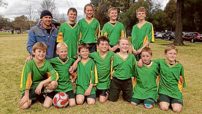 Back row: Coach Brent Cartwright, Riley Aspin, Anna Hunt, Riley Cartwright, Dylan Mehrton. Front row: Will Wilson, Will Johnson, Cobie Griffin, Harry Best, Jaxon Greenaway, Angus Troth, Oliver Taylor. The players competed well winning two of their three games and just missing out on a spot in the finals.
 