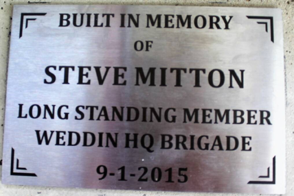 A lovely plaque has been placed in honour of Stephen Mitton.
