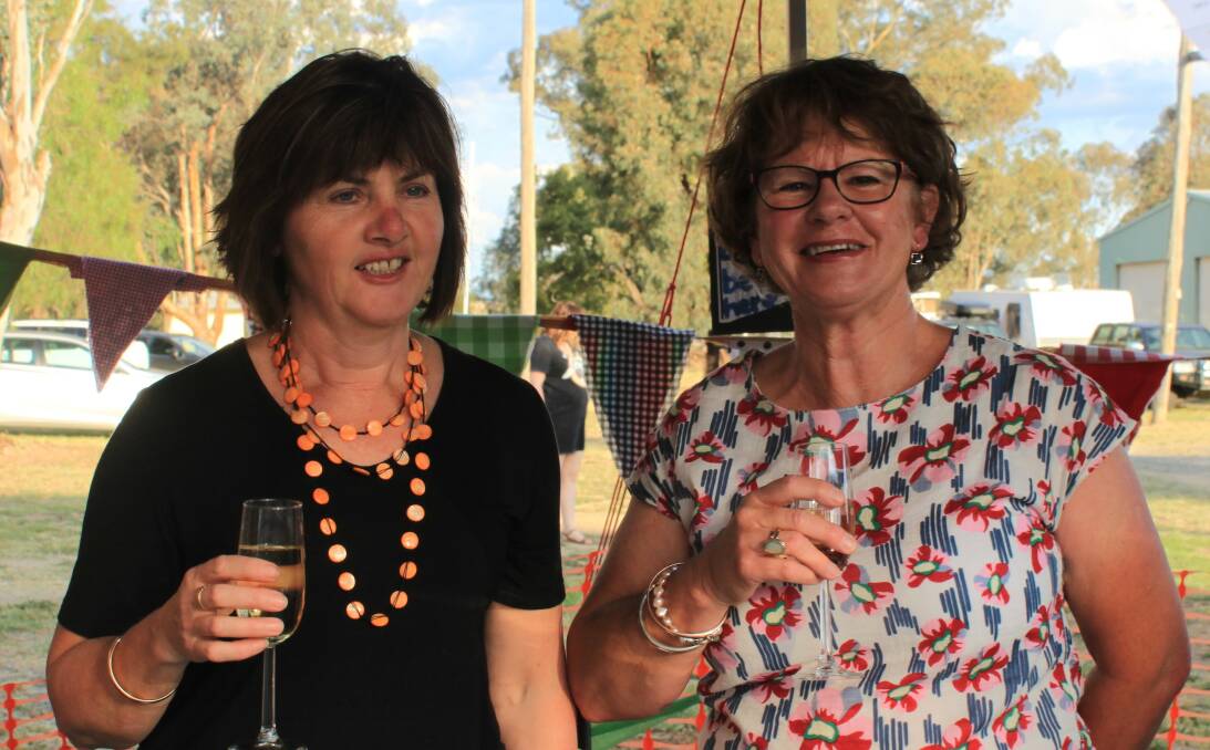 Margo Taylor and Jenny-Lynne Watt at the Fanny Lumsden concert in Greenethorpe. Photo D Allen.