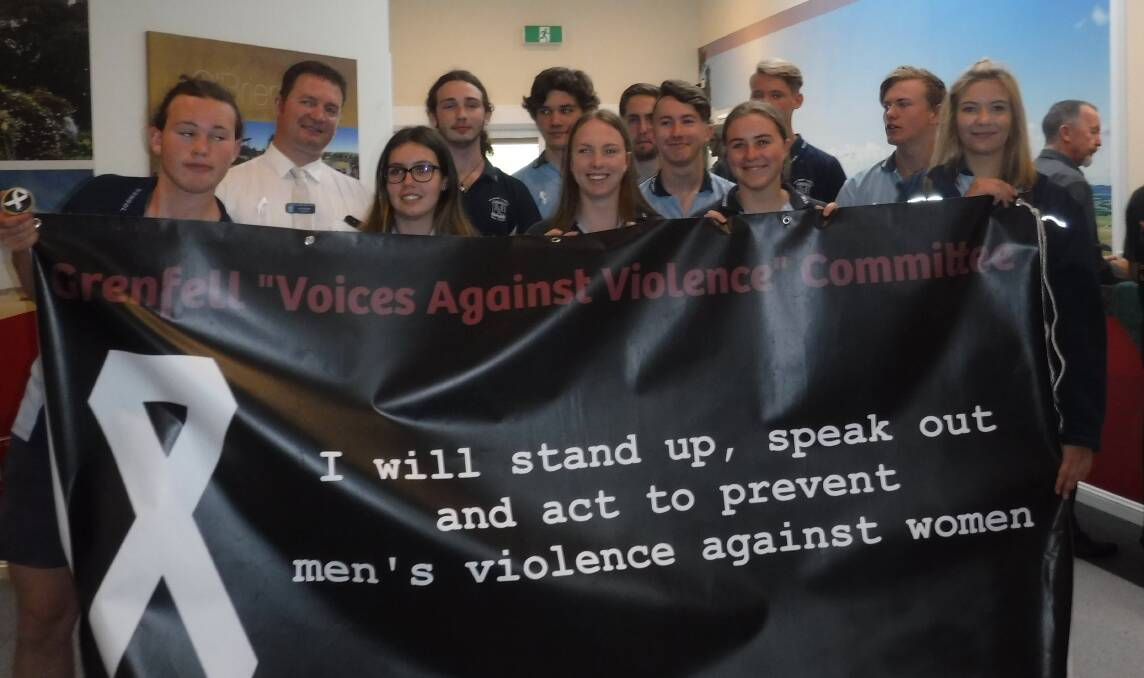 Staff and students from Henry Lawson High School say "NO" to domestic violence. Image supplied
