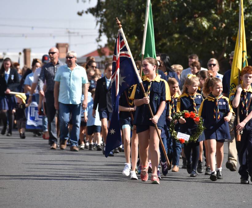 Once again a huge contingent of Grenfell and Weddin Shire residents turned out to honour our diggers at this year's Anzac Day commemorations. 