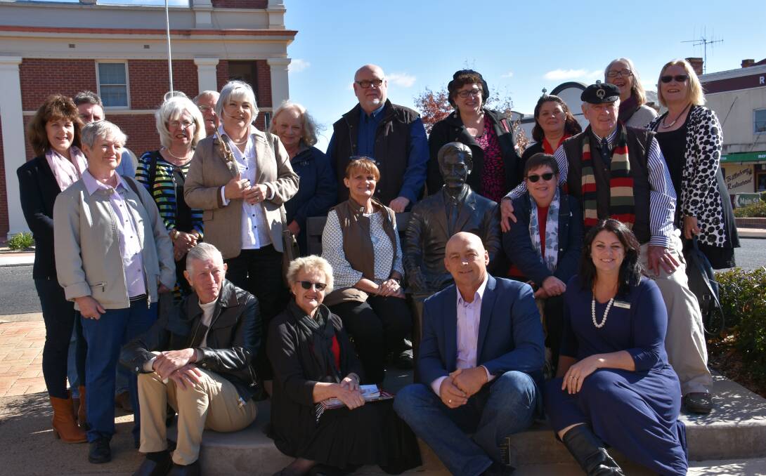A large group of local residents joined Arts OutWest officials during the 2018 Arts OutWest AGM that was hosted by Weddin Shire in Grenfell on Sunday May 20.