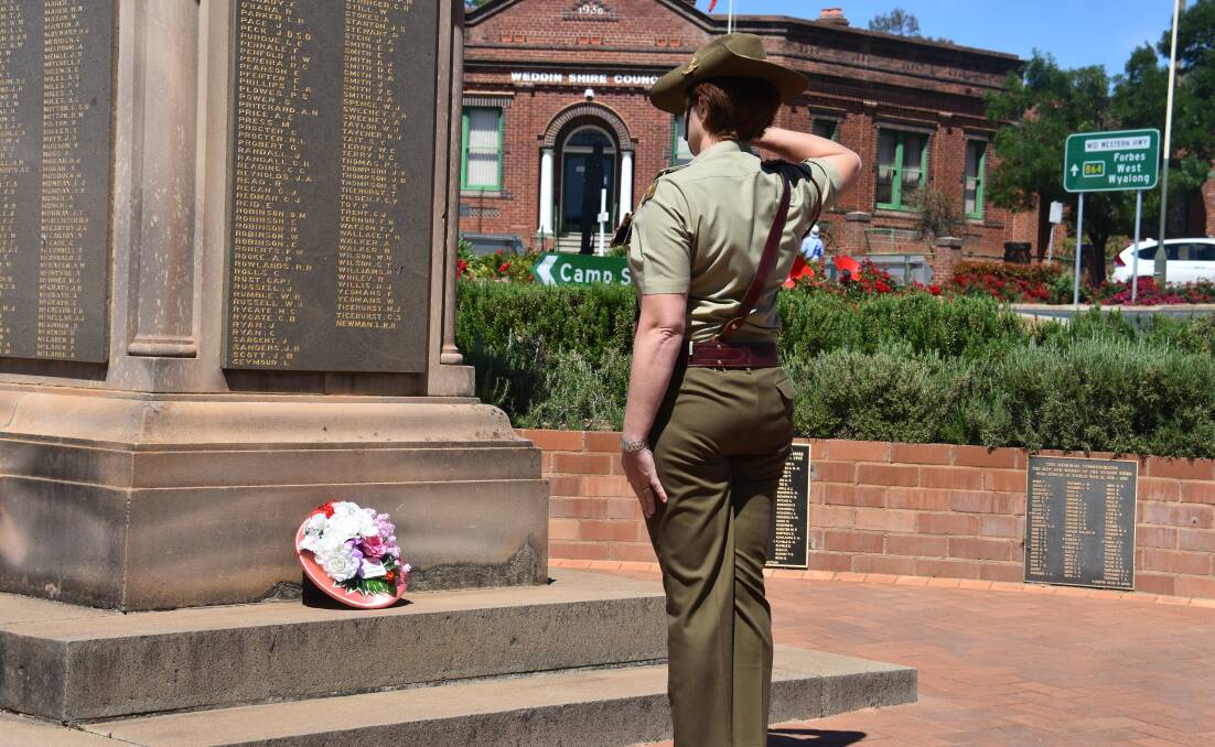 Grenfell RSL sub-branch Armistice Day special guest, Emily Douglas, lays a wreath. 