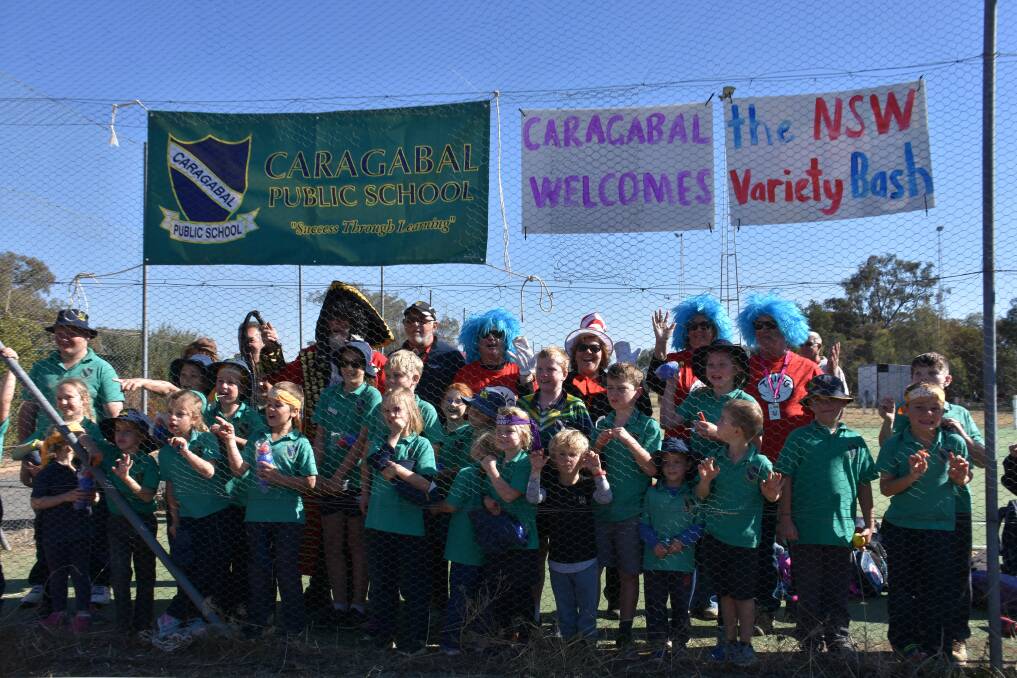 Caragabal Public School students welcome the 2018 Variety Bash. 