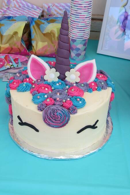 Matilda York’s’ Magical Unicorn Birthday Cake (Cont) 