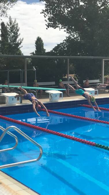 District swimming in Cowra. 