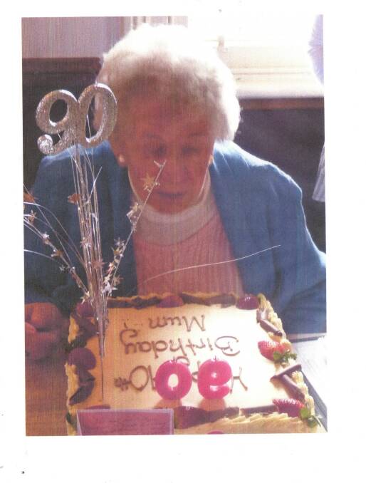 Helen Garner with her 90th birthday cake. (Cont) 