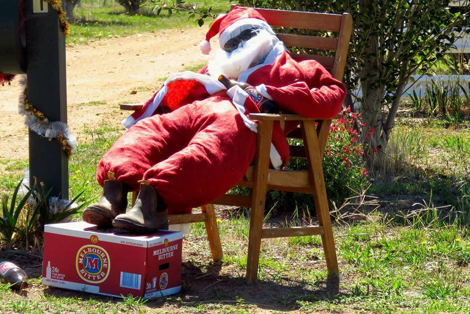 Santa takes a break, Mary Gilmore Way. 