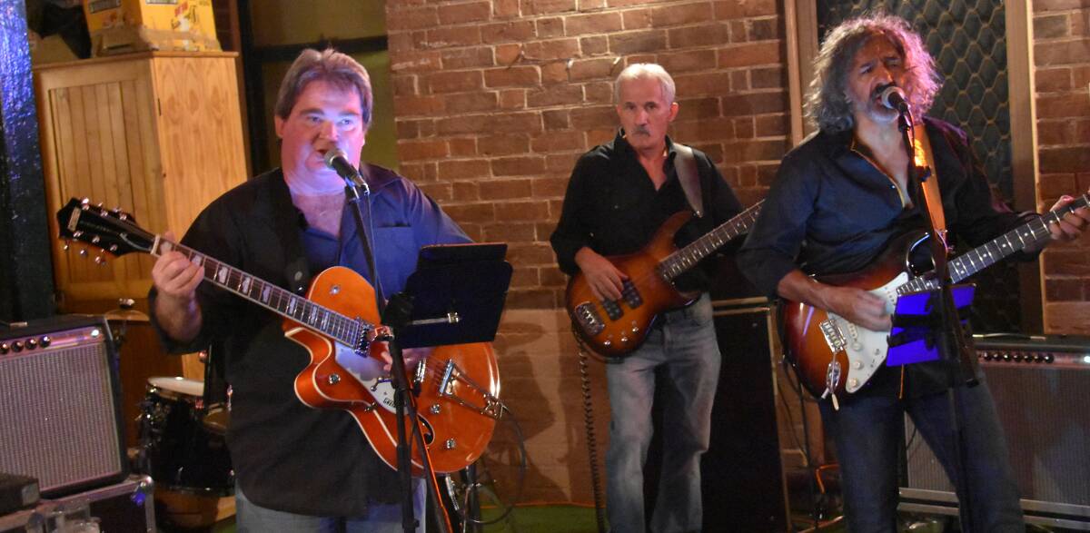 The 'River Rats' entertained the crowd including the 'Blue Liners' at the Railway Hotel on Saturday March 17. 