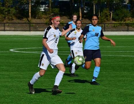 THLHS student Anna Hunt competes at the NSW All Schools Football Carnival. Photo supplied. 