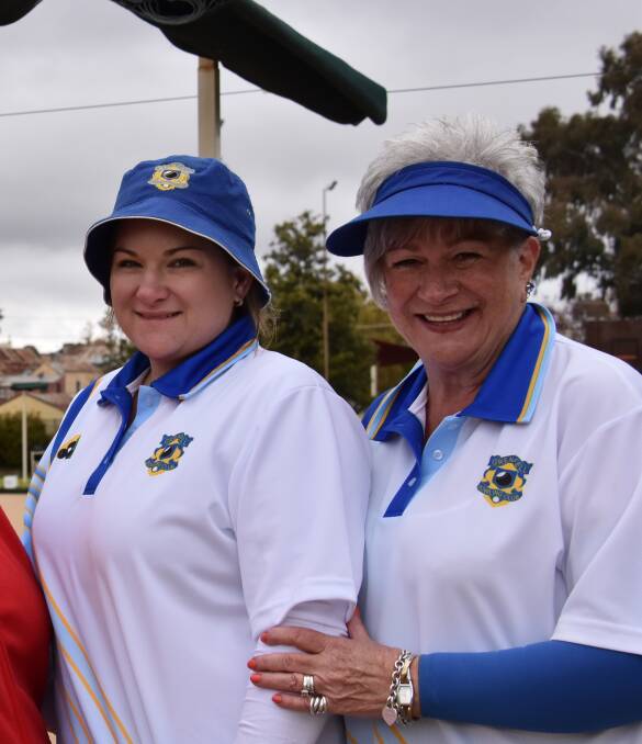 WOMEN'S LAWN BOWLS: Grenfell bowlers Courtney Hunter and Kathy Betcher. 