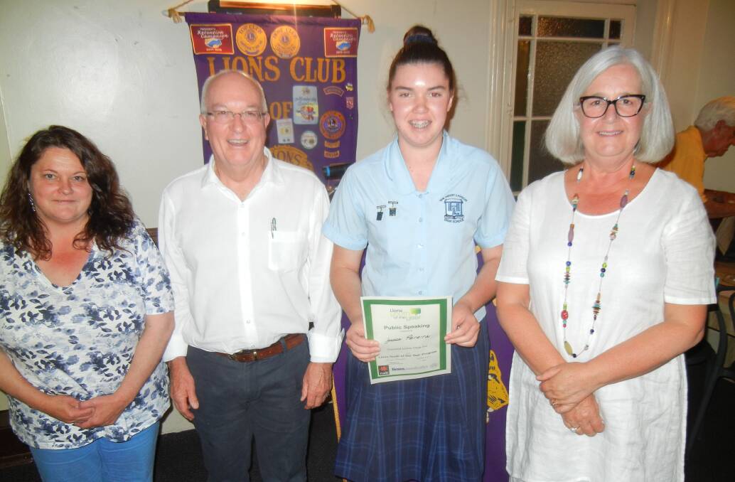 Jessica Periera who was announced winner of the Lions Youth of the Year Local judging with Ngaire Soley, Peter Moffitt  and Lynne Peterson.Jessica also won the Public Speaking segment. 