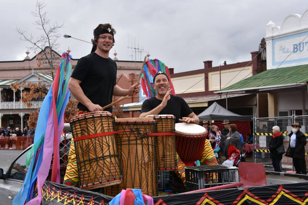 Music to our ears: Street performers and musicians always play a big role in the Henry Lawson Festival activities. Photo: File.