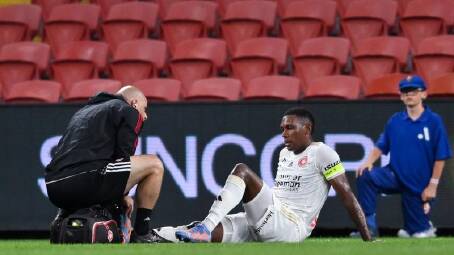Western Sydney captain Marcelo picked up a concerning injury in the 2-2 draw with Brisbane Roar. (Zain Mohammed/AAP PHOTOS)